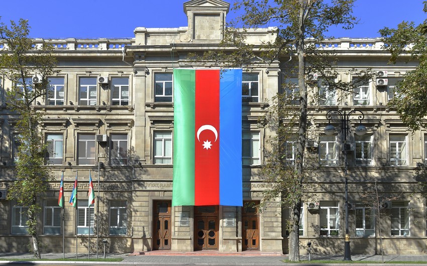 Azərbaycan hökuməti Facebook-a müraciət edib