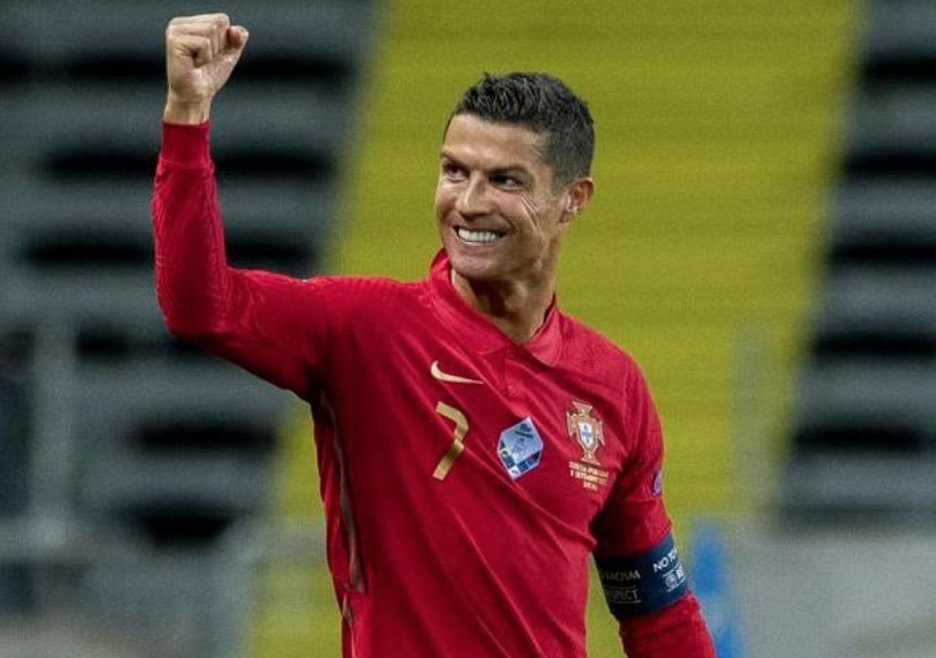 Ronaldo rəsmi oyunlarda vurduğu qollar sayına görə rekordsmen oldu