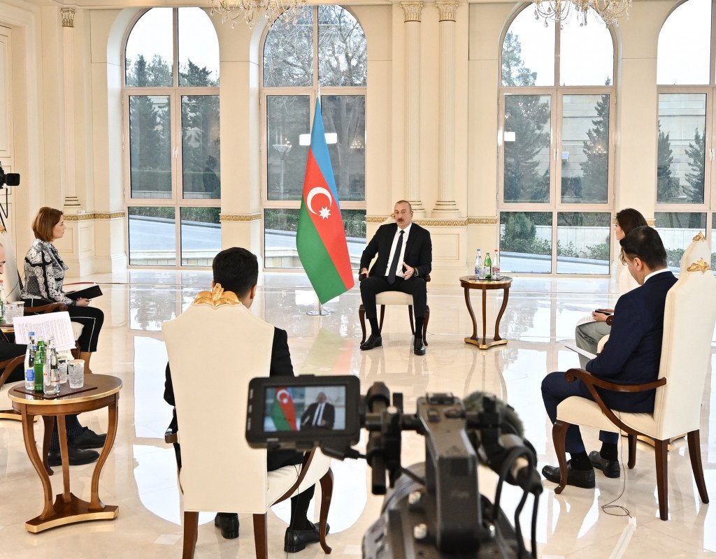 Prezident İlham Əliyev yerli televiziya kanallarına müsahibə verib