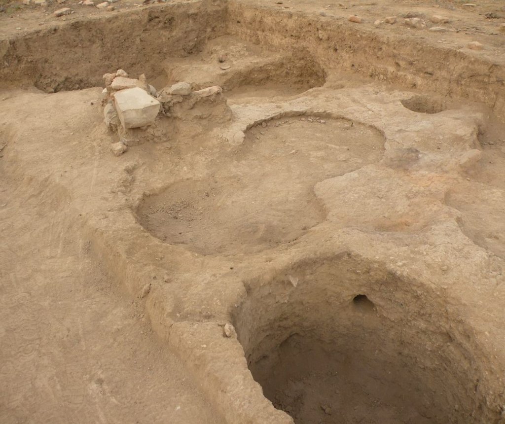 Naftalanda qədim yaşayış məskəni aşkarlanıb