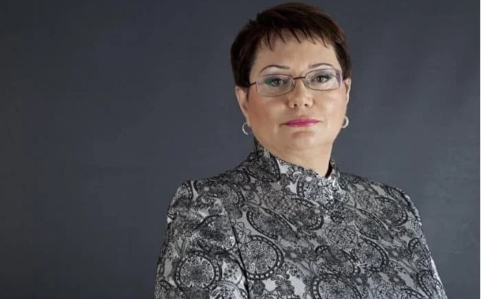 Səfir Elmira Axundova Prezidentin Sərəncamına qarşı çıxır? — Ukraynada növbəti SKANDAL