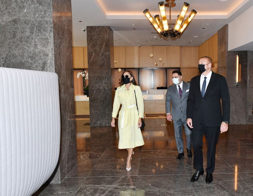 Prezident İlham Əliyev və birinci xanım Mehriban Əliyeva “Courtyard by Marriott Baku” otelinin açılışında iştirak ediblər
