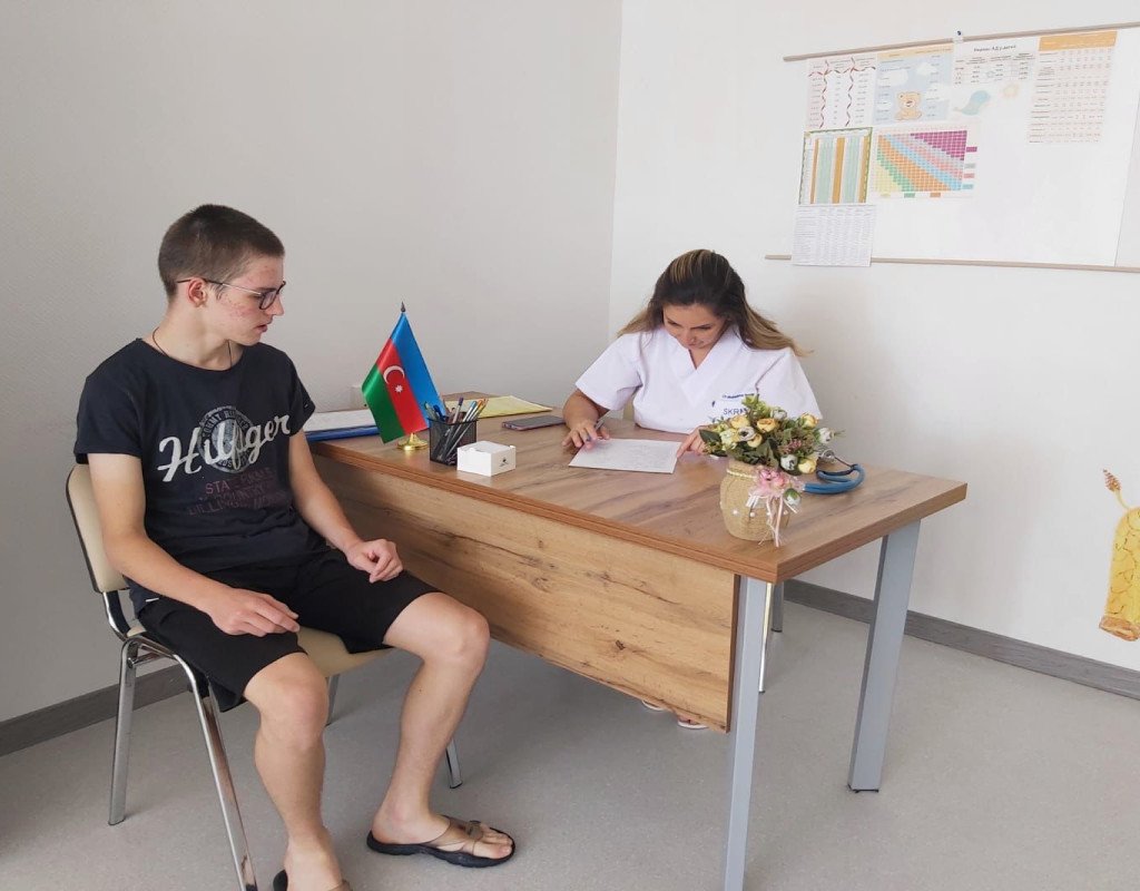 Ukraynalı uşaqlar Bakıda reabilitasiya kursu keçirlər