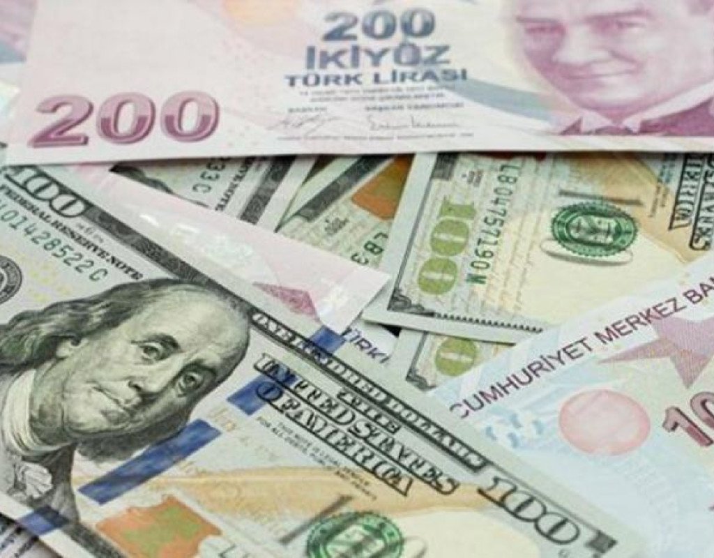 Türk lirəsi dollar qarşısında rekordunu yeniləyib