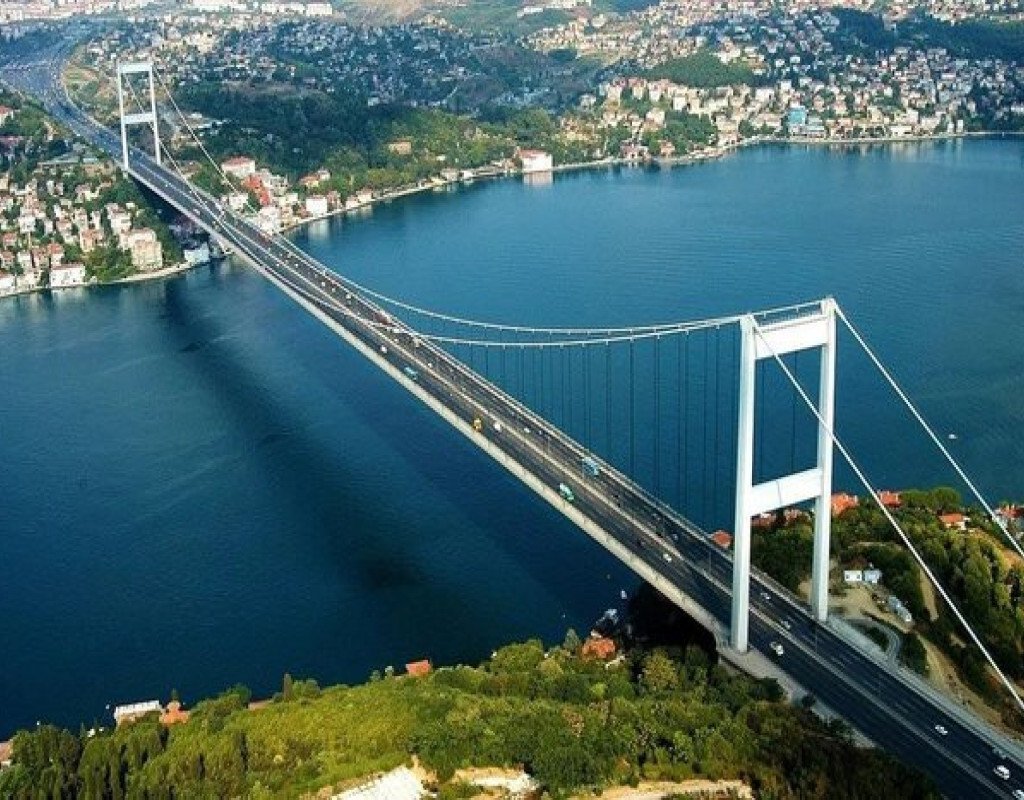 Türkiyə İstanbul boğazlarından keçid rüsumunu 5 dəfə artırıb
