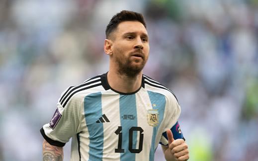 Messi “Qızıl top”a əsas namizəddir, Kvaratsxeliya ilk 10-luqdadır