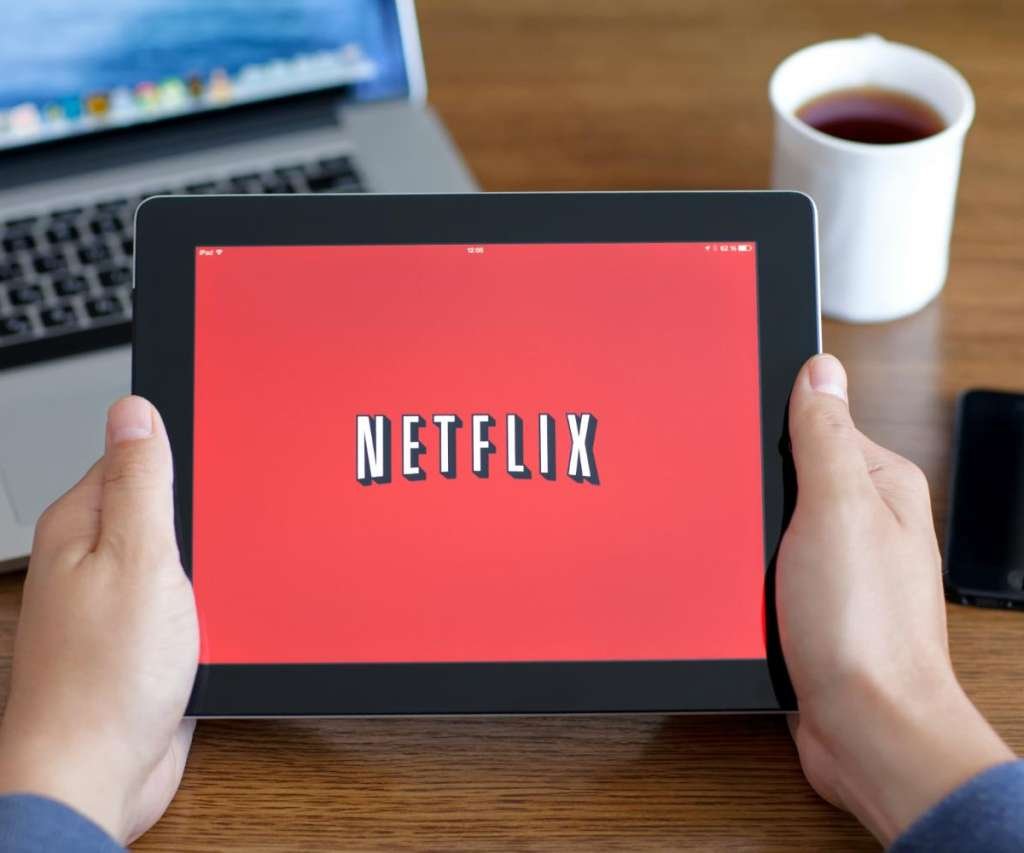 "Microsoft" şirkəti "Netflix"i 190 milyard dollara almağı planlaşdırır