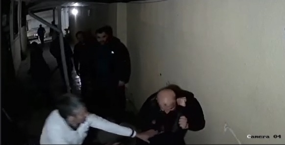VƏTƏNDAŞ NARAZILIĞI, HAKİMİN ƏDALƏTSİZ QƏRARI - Xətai sakini Ceyhun Məhərrəmova qarşı cinayət işi üzrə maddə sonradan necə dəyişdirilib?!