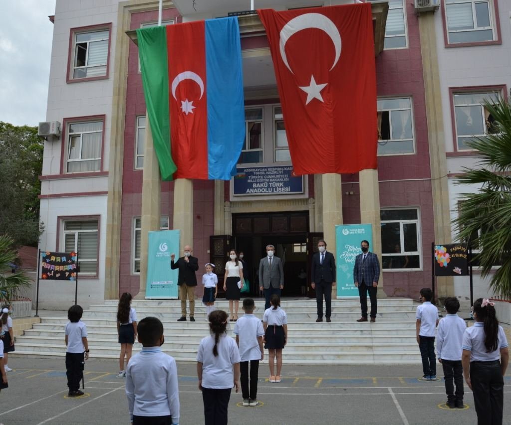 Türkiyədə zəlzələ bölgəsində zərərçəkən 20 şagird Azərbaycanda təhsillərini davam etdirirlər