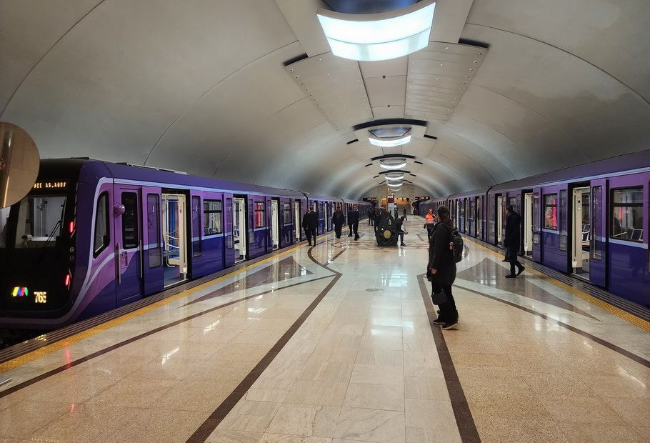 8 Martda metro qatarlarının intervalı azaldılacaq
