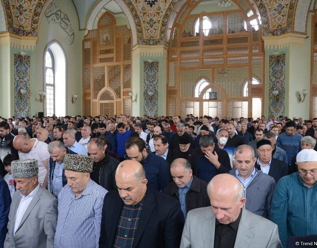Bayram namazının vaxtı açıqlanıb