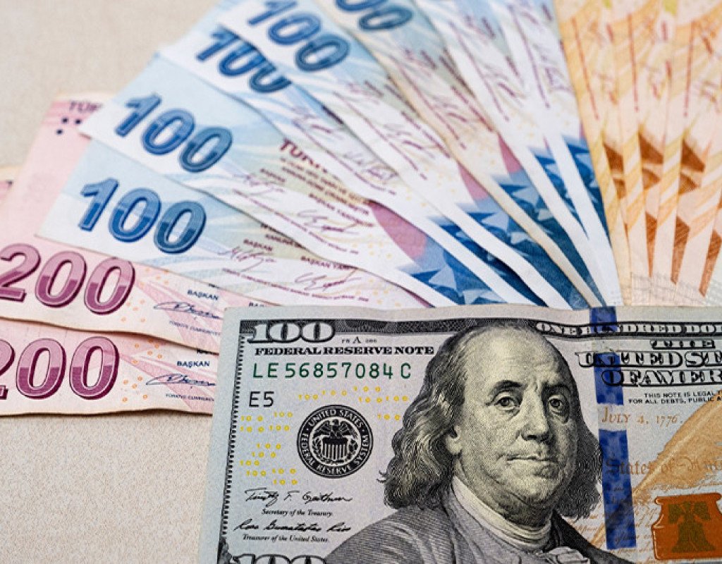 Türkiyə lirəsinin dollar və manat qarşısında kəskin enişi davam edir