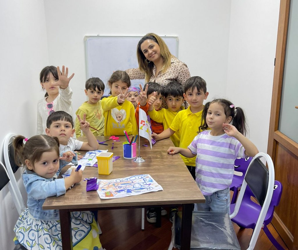 "Alphabet Kids" mərkəzinin təsisçisi və rəhbəri Könül Azimi: "Uşaqların söz azadlığının əlindən alınmasının əleyhinəyəm"