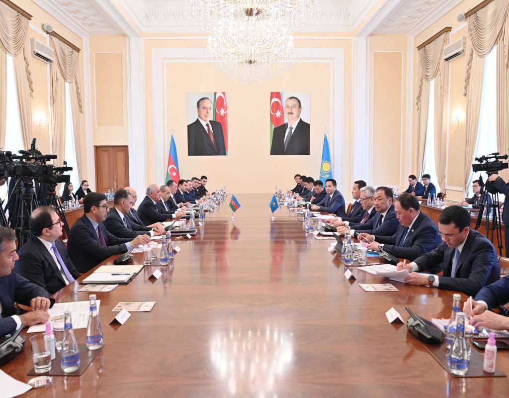 Prezident İlham Əliyev Qazaxıstanın Baş nazirini qəbul edib