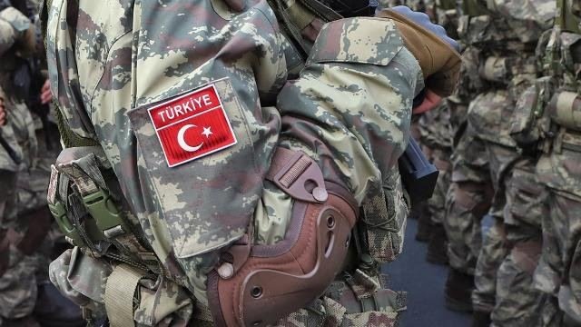 Türkiyədə ödənişli hərbi xidmətin məbləği ARTDI