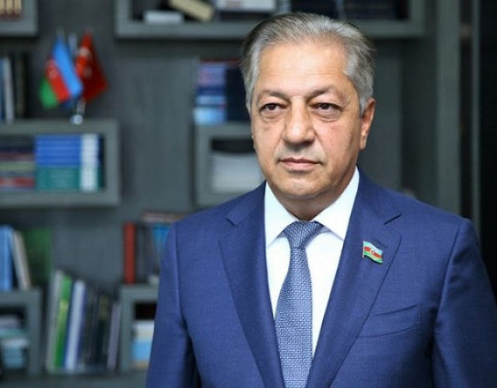 Cavanşir Feyziyev “Şöhrət” ordeni ilə təltif edilib
