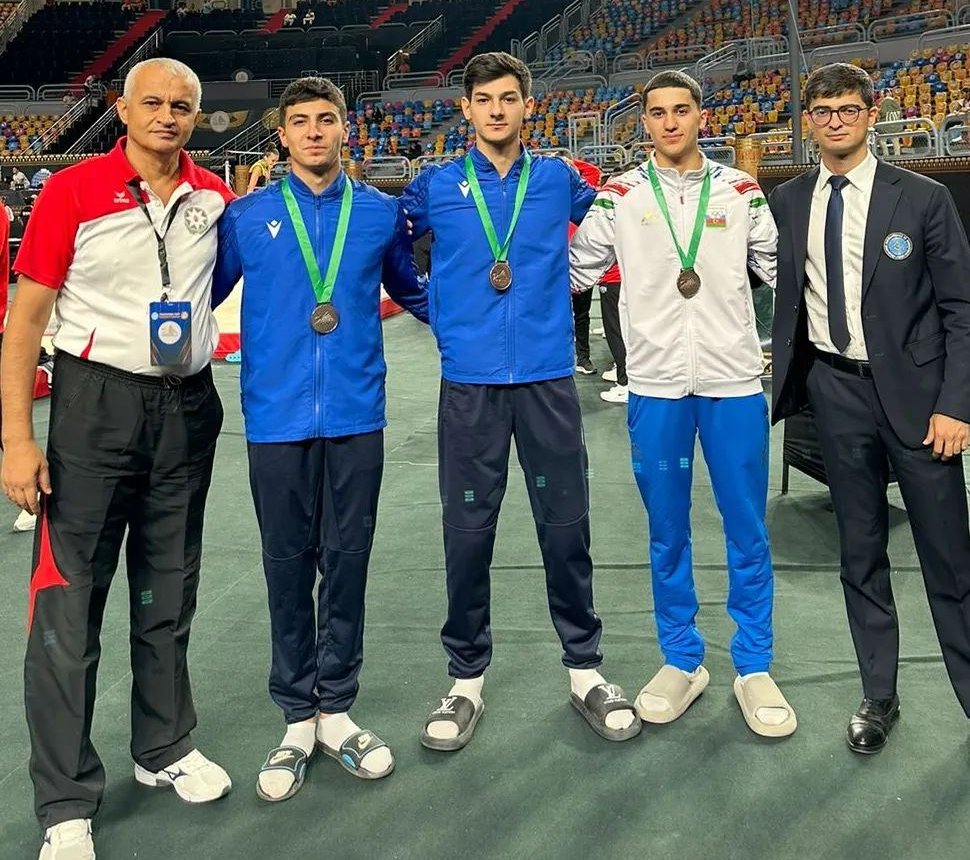 Azərbaycanlı gimnastlar Misirdə beynəlxalq turnirdə medallar qazanıblar