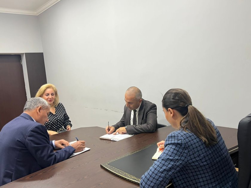 Səbinə Xasayeva Yeni Yasamalda bir qrup vətəndaşı qəbul edib