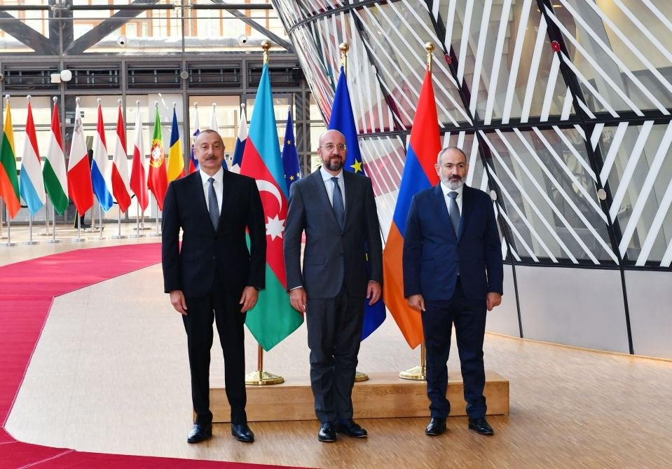 Azərbaycan Brüsseldə üçtərəfli görüşlərə hazırdır