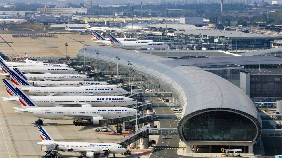 Fransanın böyük aeroportları boşaldıldı
