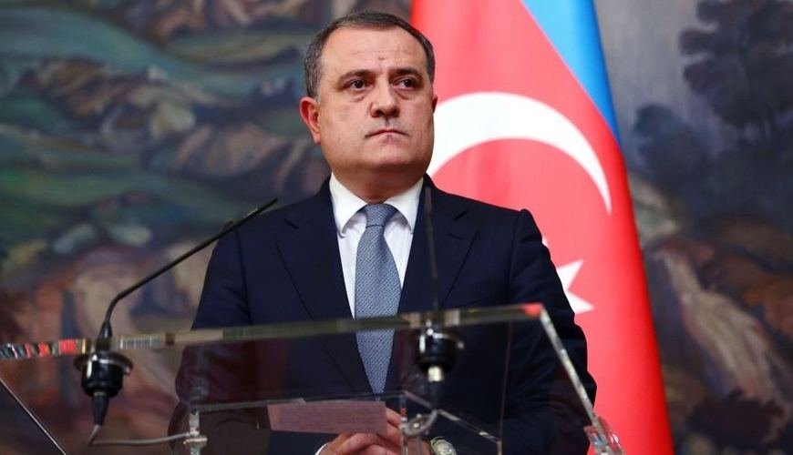 Ceyhun Bayramov Serbiyaya rəsmi səfərə gedib