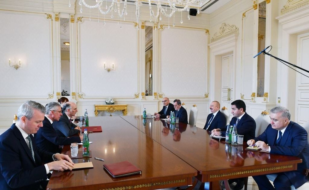 Prezident İlham Əliyev Böyük Britaniyanın dövlət katibinin müavini, Avropa və Şimali Amerika üzrə dövlət nazirini qəbul edib