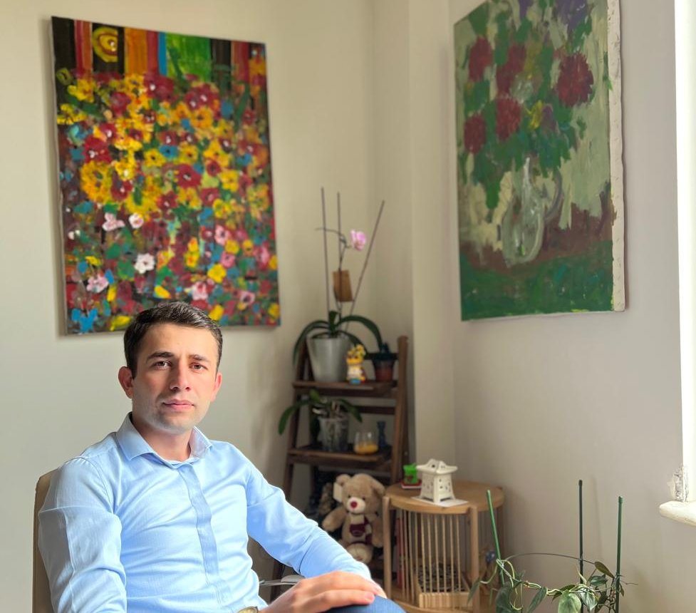 Rəhbər, pedaqoq Xeyrəddin Hüseynov: 