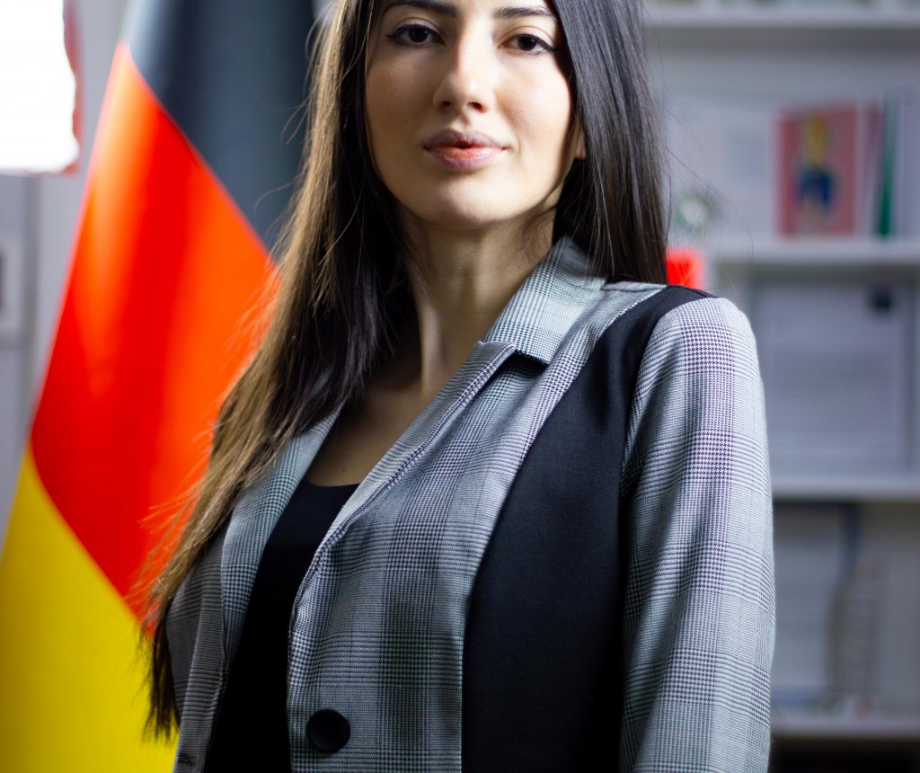 Polşa üzrə viza alma prosesində yaranan yeniliklər tələbələrdə çətinliklər yaşadır.