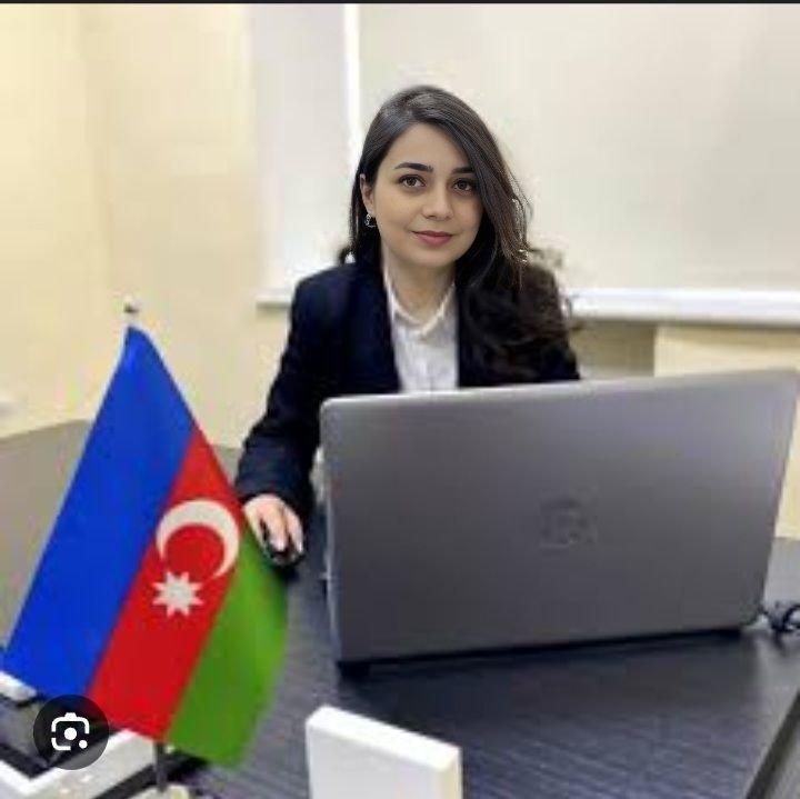 Pedaqoq, tərcüməçi Mahirə Atakişiyeva: 