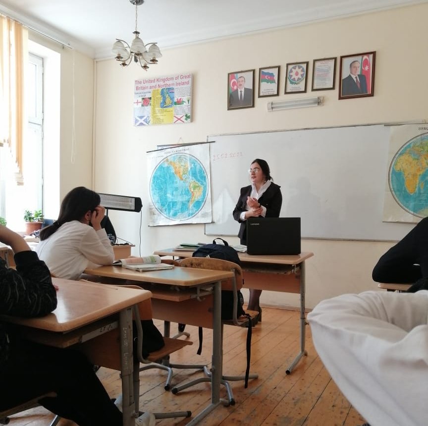 Azərbaycan Respublikası Ali Təhsil Pilləsinin fəxri məzunu, Coğrafiya müəllimi Elza Əliyeva: "Abituriyentlərimin ağlında dərin izlər buraxacağım ağlıma gəlməzdi"