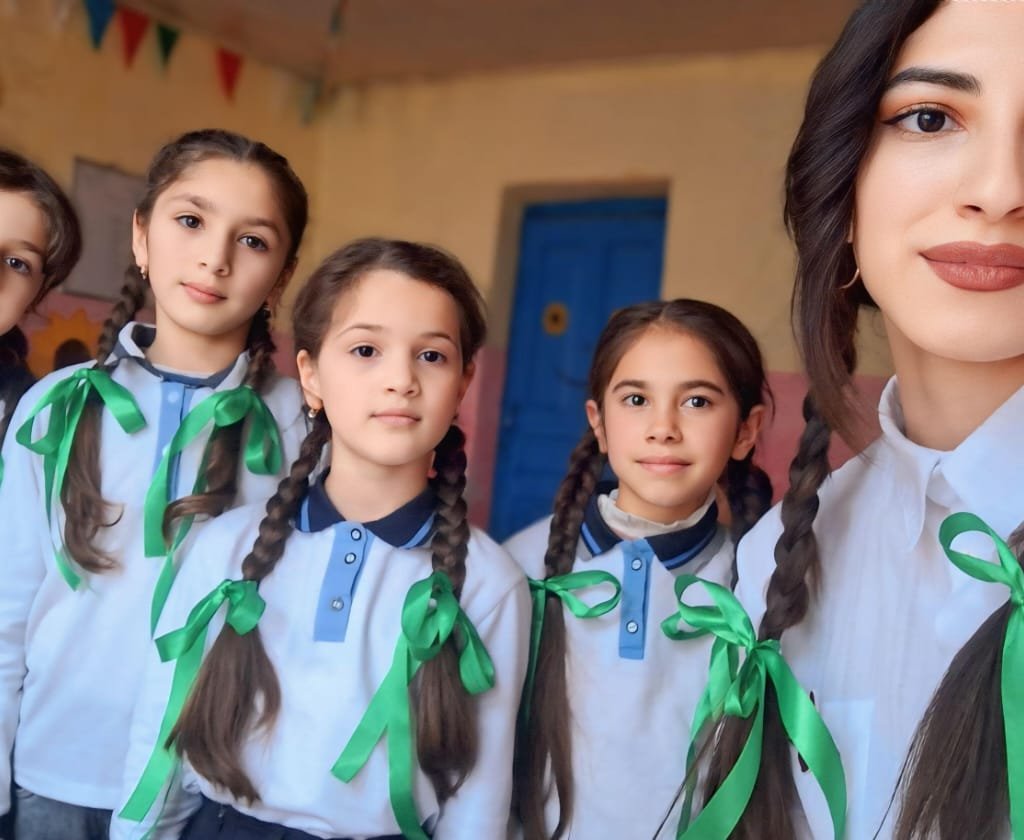 İbtidai sinif müəllimi Lala Verdiyeva: "Təhsil alan hər bir uşağın həyatında iz buraxmaq və onlara doğru yolu göstərmək, mənim üçün ən böyük şərəfdir"