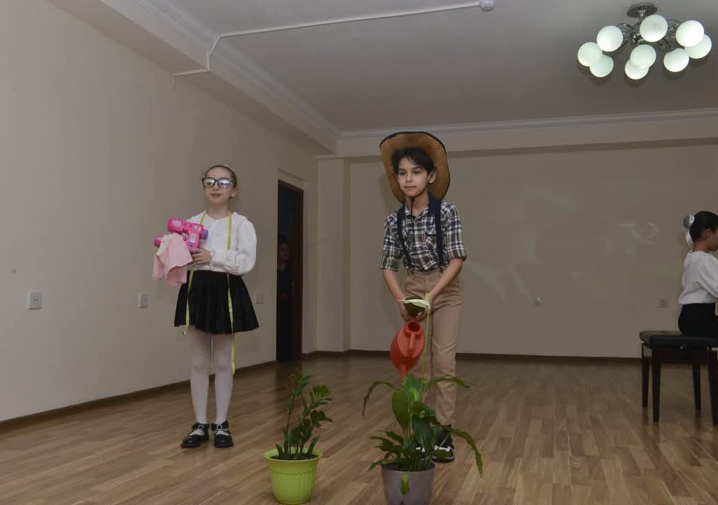 Bakı Xoreoqrafiya Akademiyasında Ulu Öndər Heydər Əliyevin xatirəsinə həsr olunmuş konsert keçirilib 