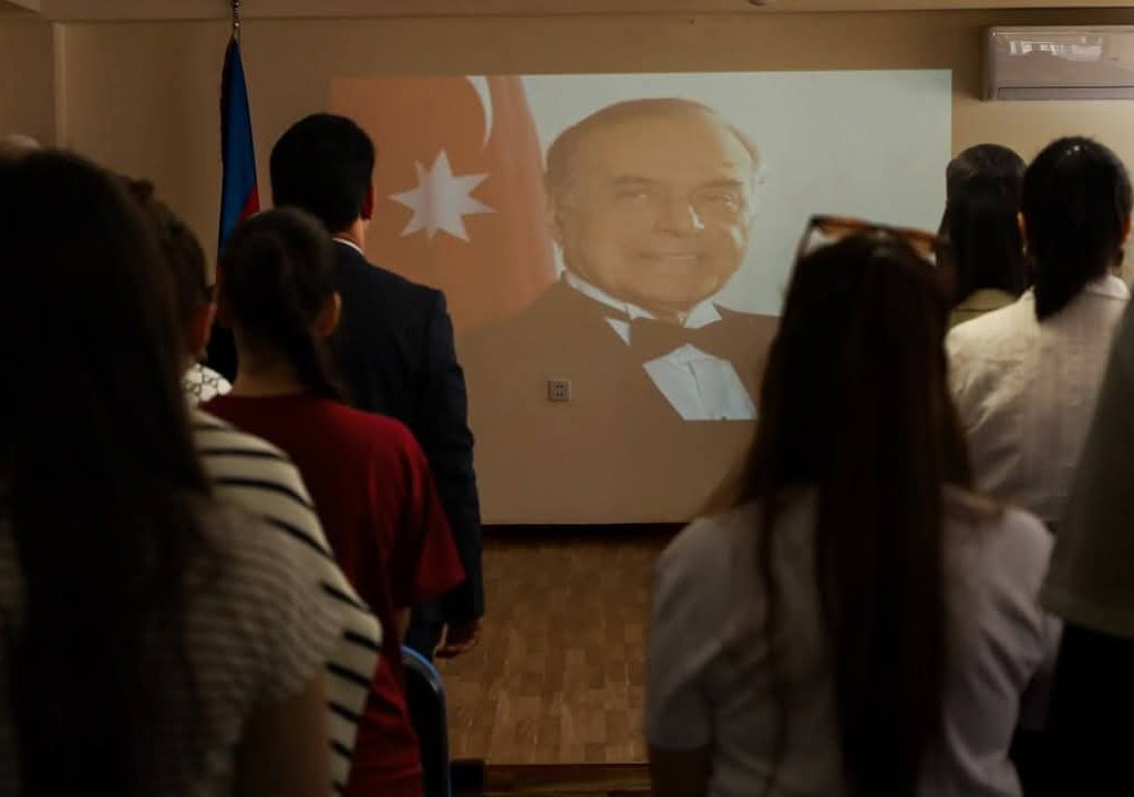 Bakı Xoreoqrafiya Akademiyasında Ulu Öndər Heydər Əliyevin xatirəsinə həsr olunmuş növbəti tədbir keçirilib