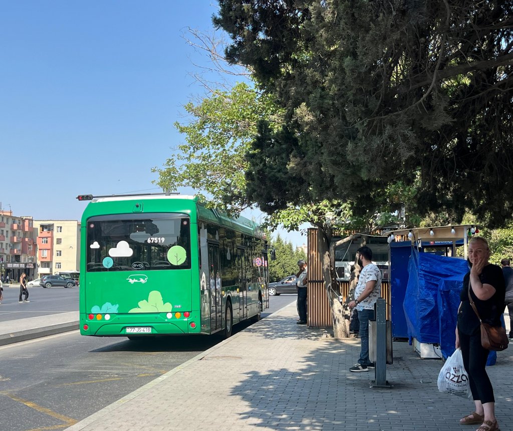 “AYNA” ya dövlətdən ayrılan vəsait necə sərf olunub? Kondisionerli dayanacaqlar isə…..