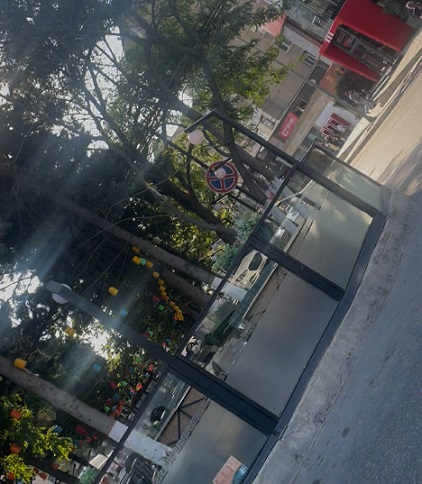 Xətai rayonunda Sarayeva küçəsində park necə kafeye çevrildi?-İcra başçısı Rafiq Quliyev icazə verib?