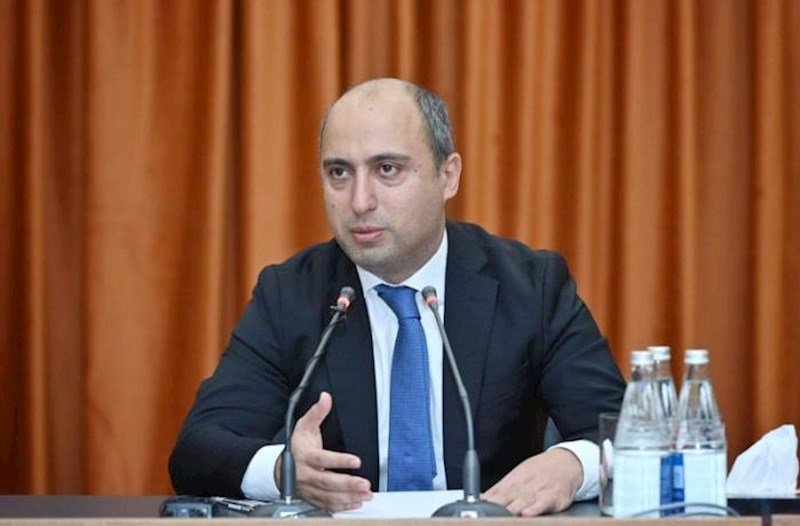 BEYNƏLXALQ UNİVERSİTET “SİNDROMU”… – Nazir Əmrullayev bu “kadrları” və belə universitetləri niyə “görmür”?