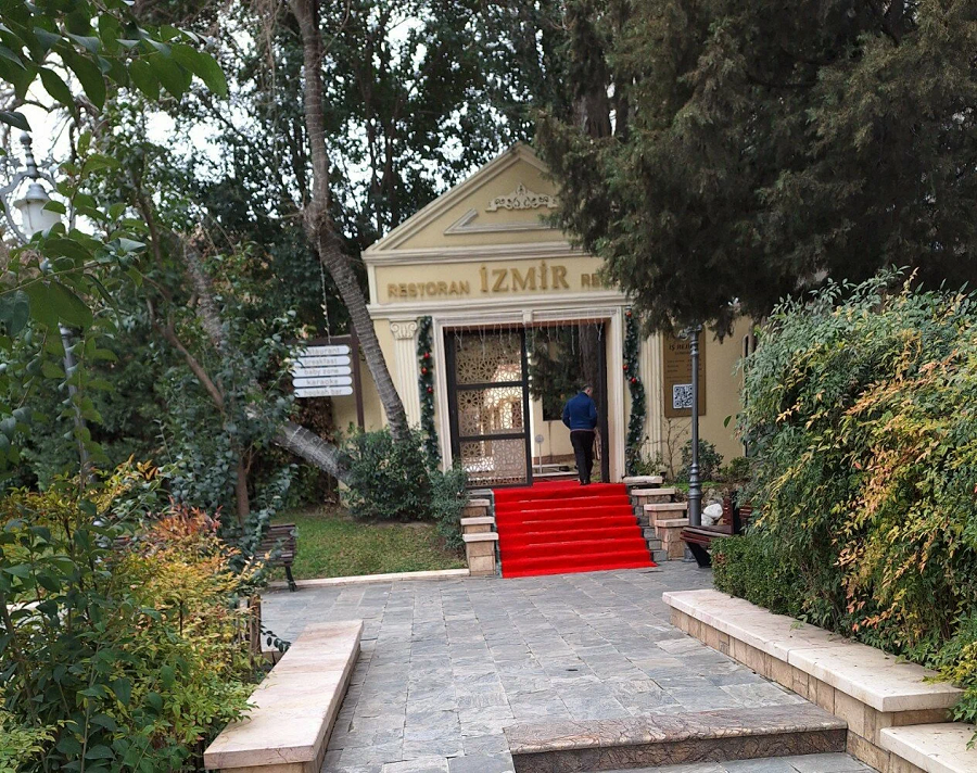 “İzmir” restoranından şikayət
