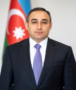 Bu şəxslərdən kənd təsərrüfatının inkişafına xidmətdən başqa hər şeyi gözləmək olar. Bu şəxslərdən kənd təsərrüfatının inkişafına xidmətdən başqa hər şeyi gözləmək olar.