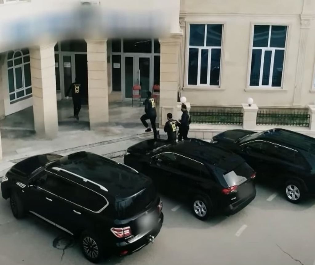 Bakı limanında “mafiya filmi” ssenarisi - 3 milyonu aradan çıxardılar