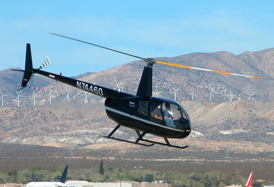 Turistləri daşıyan helikopterin qalıqları tapıldı