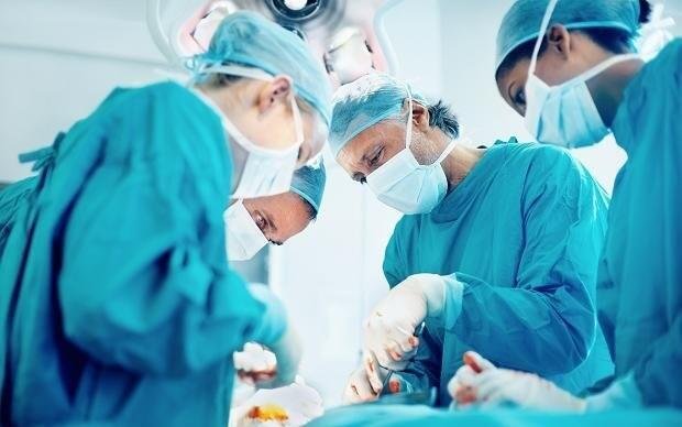 Özəldə 730 manata olan əməliyyat dövlətdə 2 mindən baha başa gəlir - Səbəb nədir? - ARAŞDIRMA