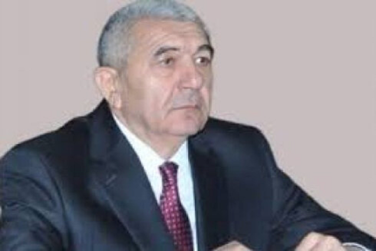 Ötən il 3.6 milyonu gözdən çıxaran icra başçısı indi 235 min AZN xərcləyəcək