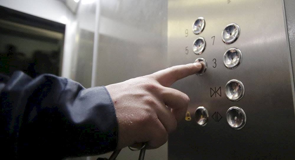 “Yeni ev yeddi” MMC-ə sakinləri təhlükədə: Lift probelmi niyə həll olunmur-Şikayət