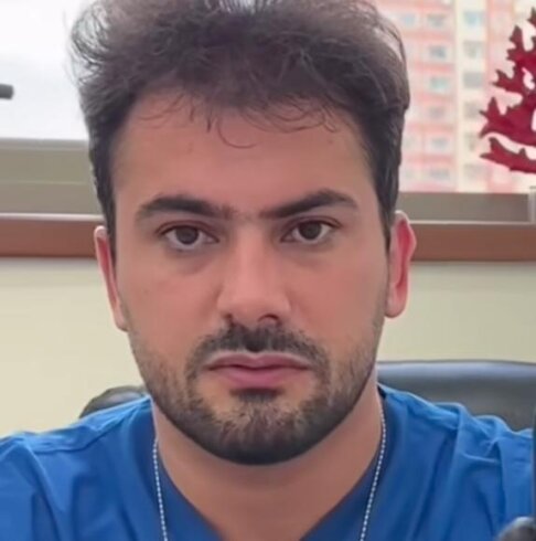 “Mərcan” klinikasının həkimi Babək Həsənlidən şikayət: Əməliyyatdan sonra beynimdə travma yaranıb…-Video