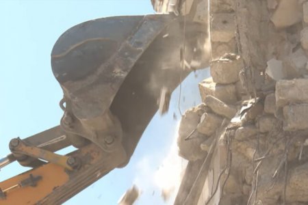 Nəsimi rayonunda “Qaranti” inşaat MTK-nın gecə saatlarında işləri sakinləri narahat edir-Video